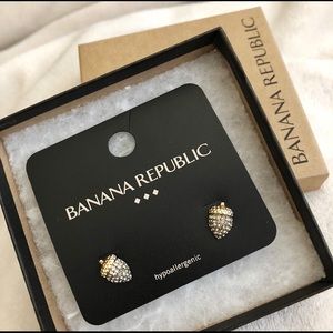 Banana Republic Acorn Earrings